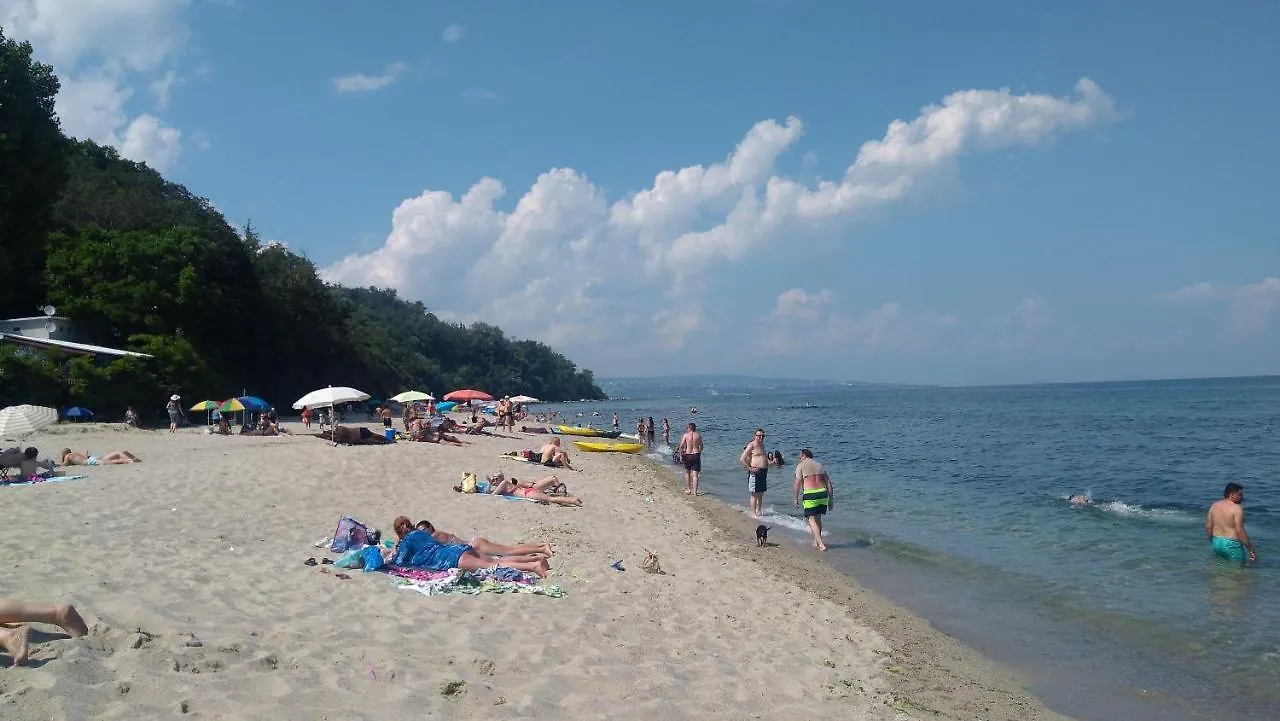 Hemingway Rooms In Happy Beach Varna Bulgaria