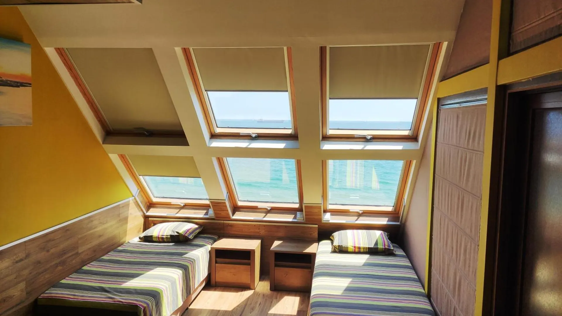 Hemingway Rooms In Happy Beach ヴァルナ